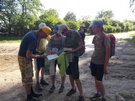 2023-07-11 Kobylniki, w drodze na cmentarz.